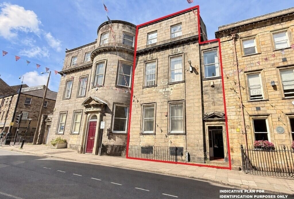 78-80 Church St, Lancaster to rent Building Photo- Image 1 of 15