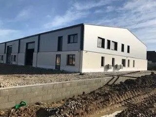 Industrial in Limours to rent Building Photo- Image 1 of 4