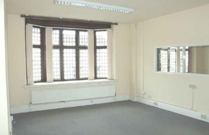 19 High St, Tewkesbury to rent - Interior Photo - Image 3 of 8