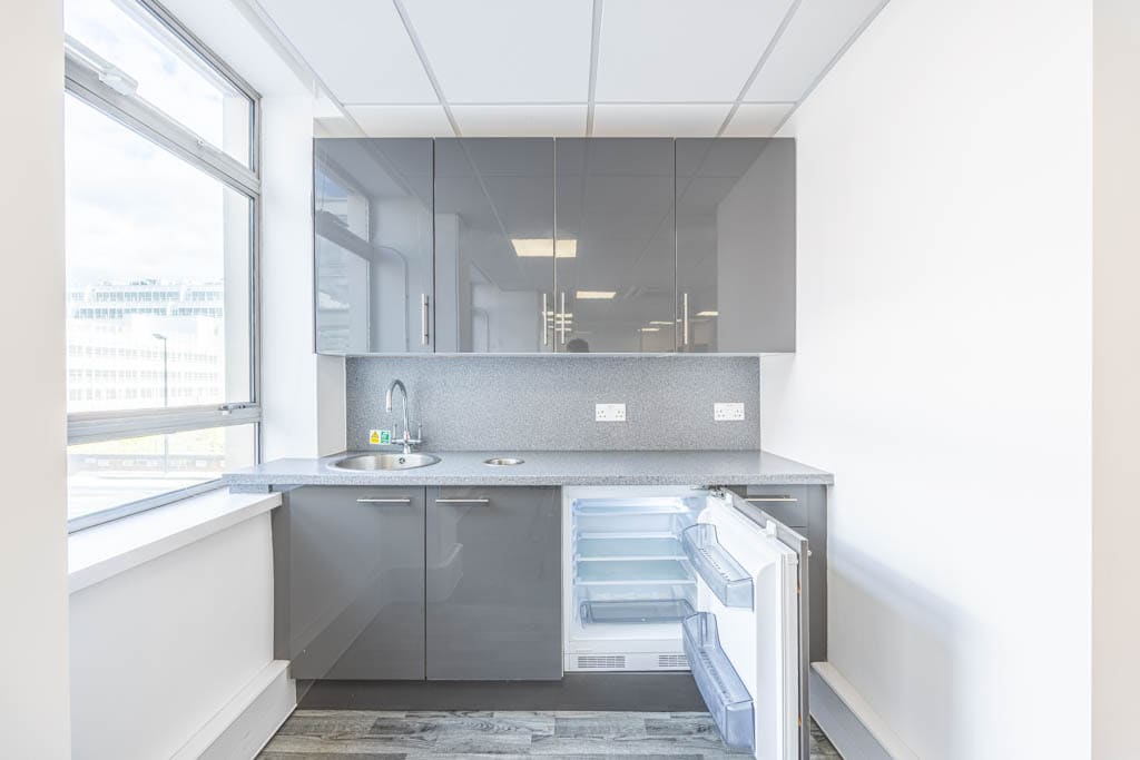 27-37 St. Georges Rd, London to rent Interior Photo- Image 1 of 1