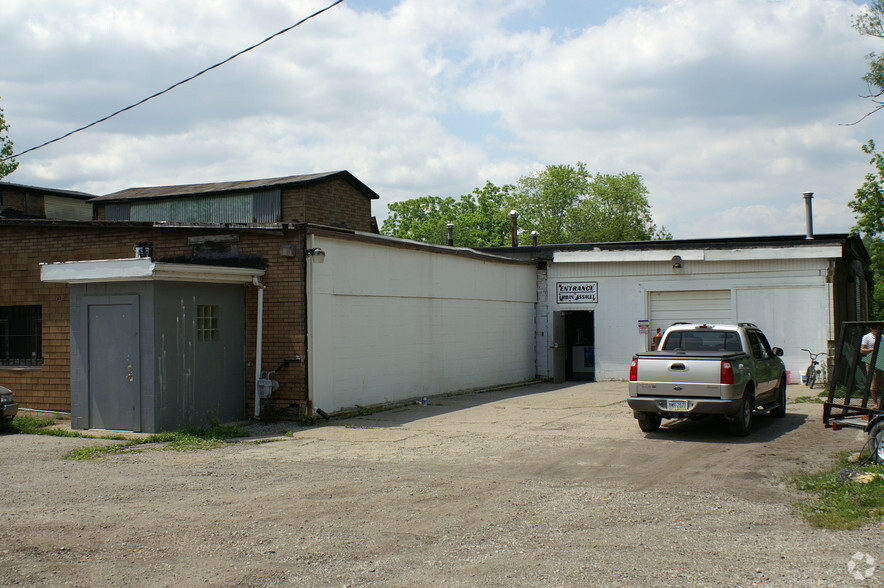 1217 Laurel Hill Dr, Mc Donald, PA for sale - Primary Photo - Image 1 of 1