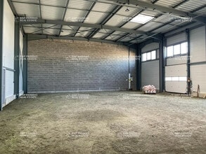 Industrial in La Chapelle-sur-Erdre for sale Interior Photo- Image 2 of 3