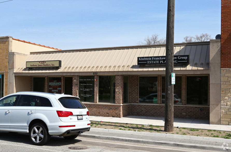 930 E Northwest Hwy, Mount Prospect, IL for rent - Building Photo - Image 3 of 3