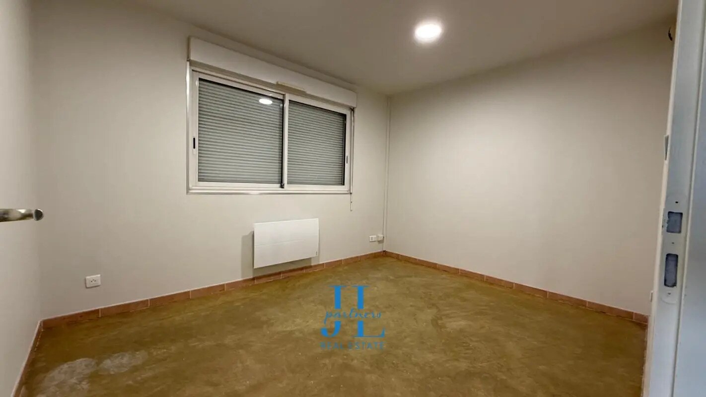 Light Industrial in Saint-Jean-d'Illac to rent Building Photo- Image 1 of 10