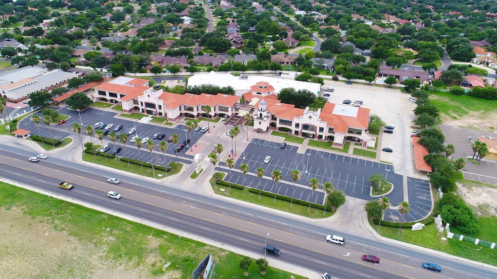 7210 McPherson Rd, Laredo, TX for sale - Building Photo - Image 1 of 1