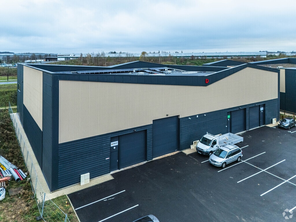 Vente Local d'activités 430 m² - Photo 1