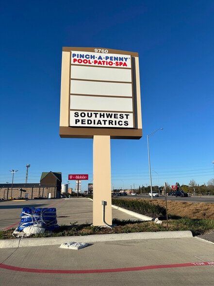 9760 Highway 6 S, Sugar Land, TX to rent - Building Photo - Image 2 of 6