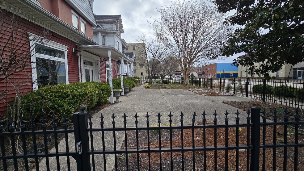 1208 6th Ave, Huntington, WV for sale - Building Photo - Image 3 of 65