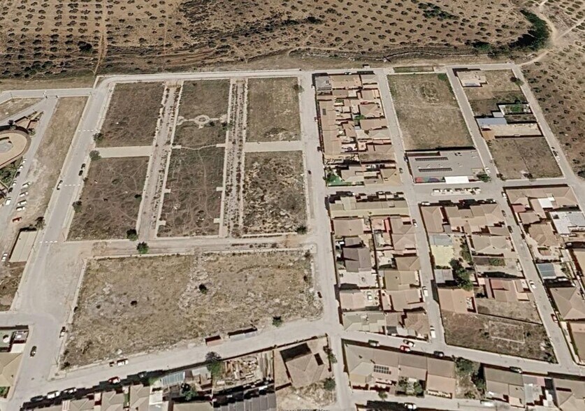 Land in Iznalloz, Granada for sale - Aerial - Image 2 of 4