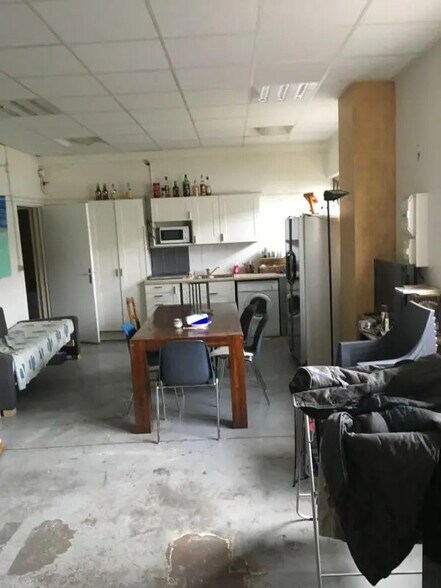 Office in Bobigny to rent - Building Photo - Image 1 of 4