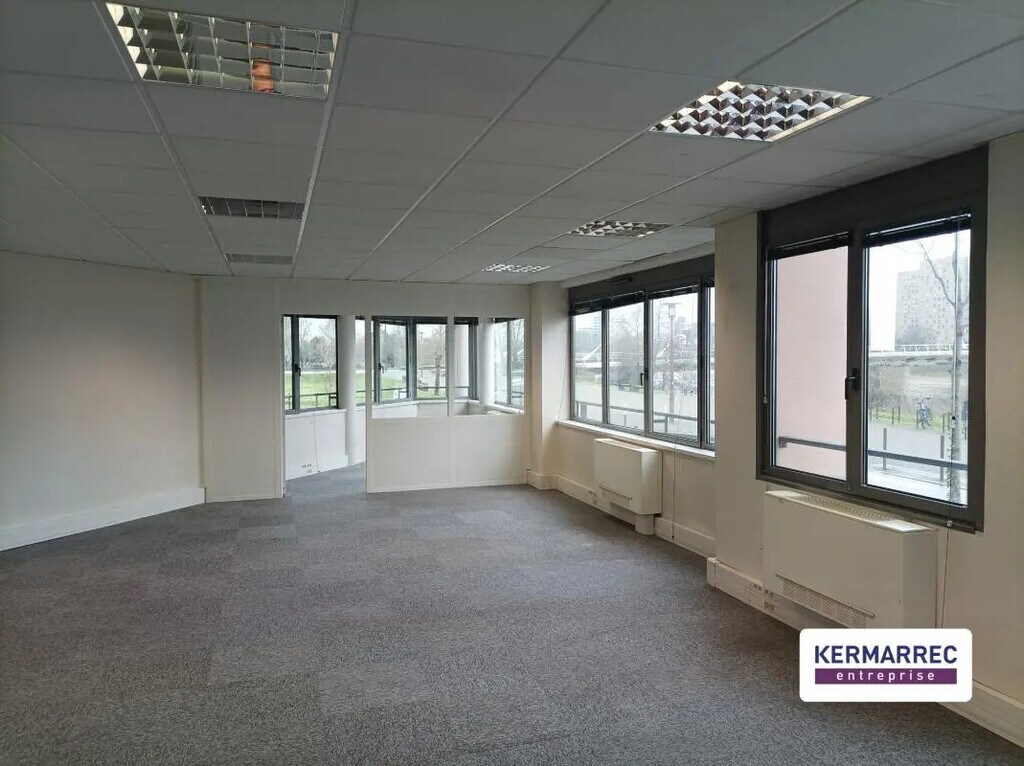 Vente Bureaux 178 m² - Photo 1