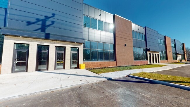 More details for 100 Blvd Jean-Baptiste-Rolland O, Saint-jerome, QC - Industrial to Rent