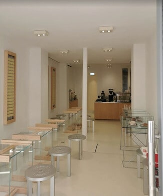 More details for 8 Rue Beaurepaire, Paris - Retail to Rent