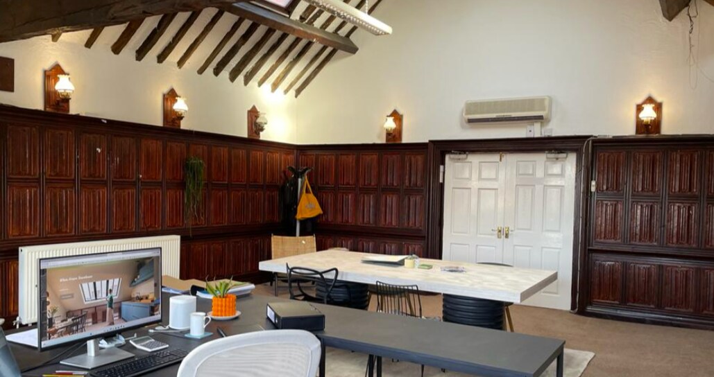 9-11A Lower Bridge St, Chester to rent Interior Photo- Image 1 of 2
