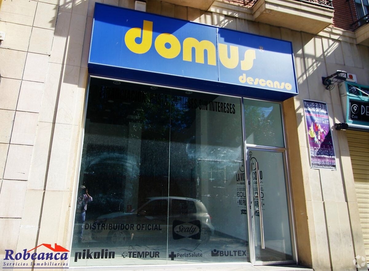 Retail in Ávila, Ávila to rent Primary Photo- Image 1 of 2