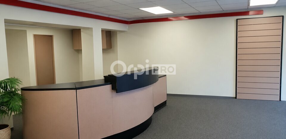 Retail in Avignon for sale - Interior Photo - Image 2 of 2