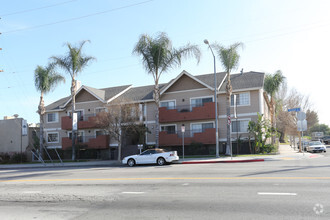 21350 Parthenia St, Canoga Park, CA for sale Primary Photo- Image 1 of 1