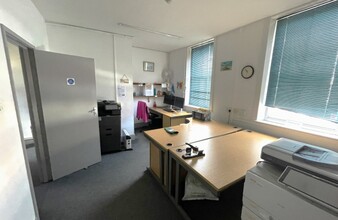 12 High St, Newport for sale Interior Photo- Image 1 of 4