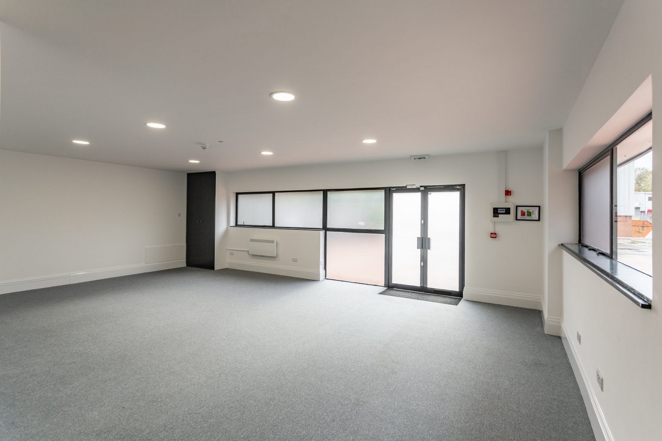 St Johns Rd, Isleworth, MDS TW7 6NJ - Unit 15 - - Interior Photo - Image 2 of 7