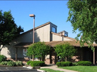 More details for 2420-2430 N Grandview Blvd, Waukesha, WI - Office for Rent