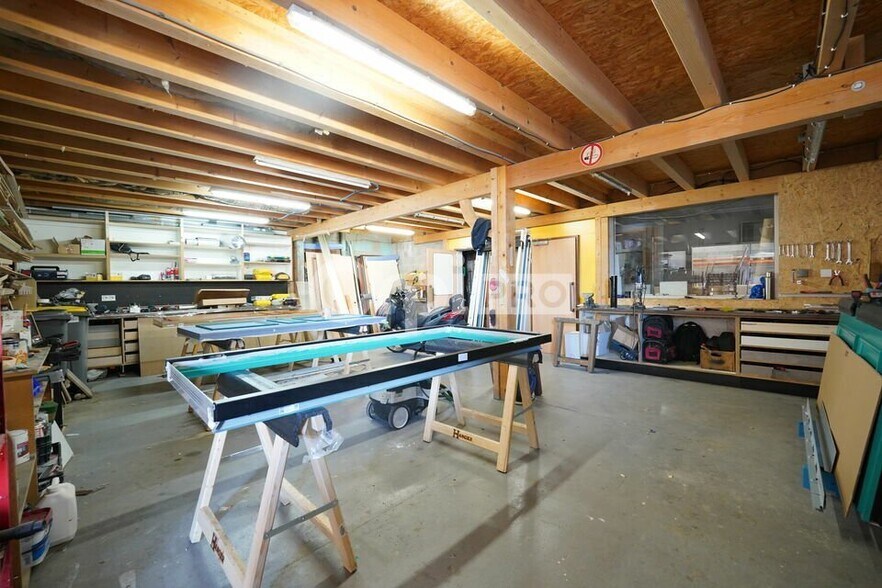 73 Rue Paul Et Marc Barbezat, Décines-Charpieu to rent - Interior Photo - Image 3 of 9