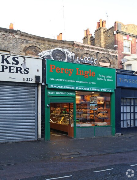 231 Well St, London for sale - Primary Photo - Image 1 of 1