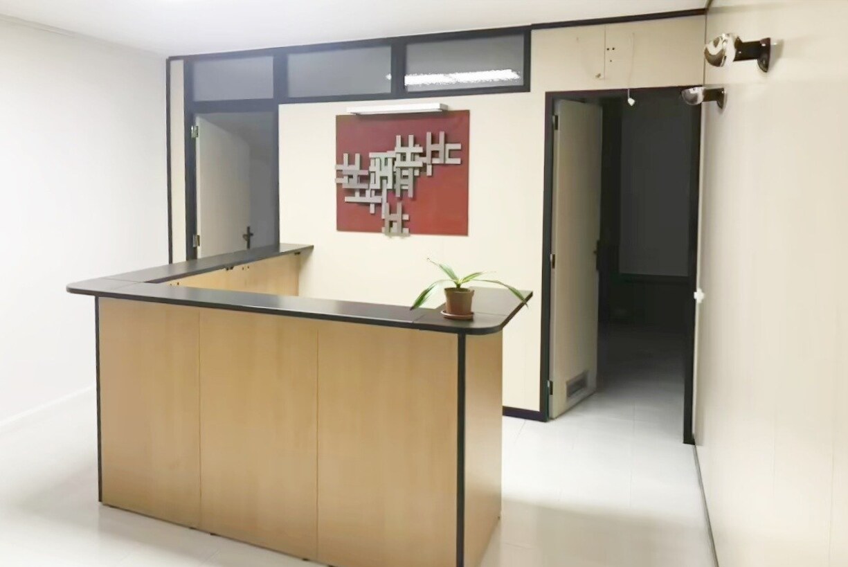 Granollers, BAR 08402 - Unit - - - Interior Photo - Image 1 of 22