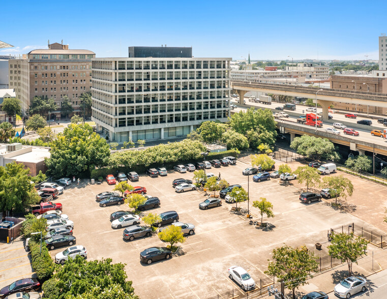 1055 Saint Charles Ave, New Orleans, LA for sale - Building Photo - Image 1 of 9