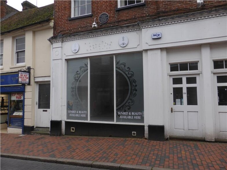 59 High St, Sittingbourne to rent - Building Photo - Image 3 of 3