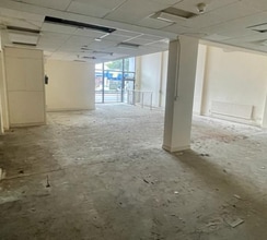 High St, Brownhills to rent Interior Photo- Image 2 of 2