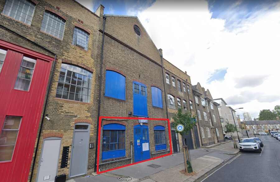 39-40 Queens Row, London for rent - Building Photo - Image 1 of 2