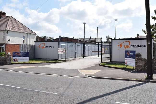 More details for 33 Furnham Rd, Chard - Light Industrial to Rent