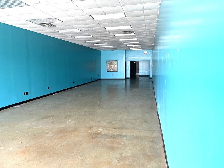 4345-4781 Bay Rd, Saginaw, MI to rent - Building Photo - Image 3 of 34