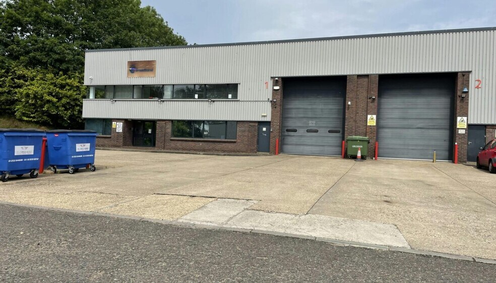 Ashville Way, Wokingham for sale - Primary Photo - Image 1 of 1