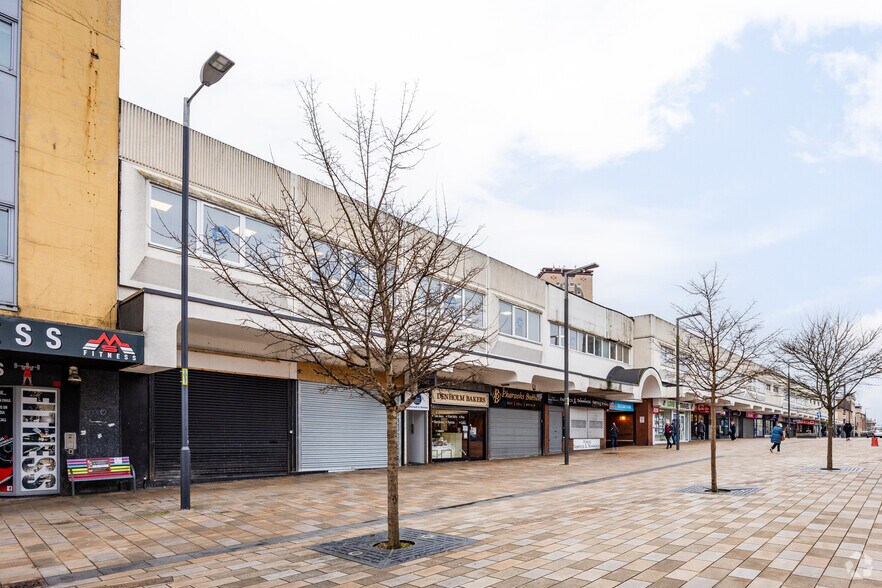 30-94 Brandon Para E, Motherwell to rent - Building Photo - Image 3 of 3