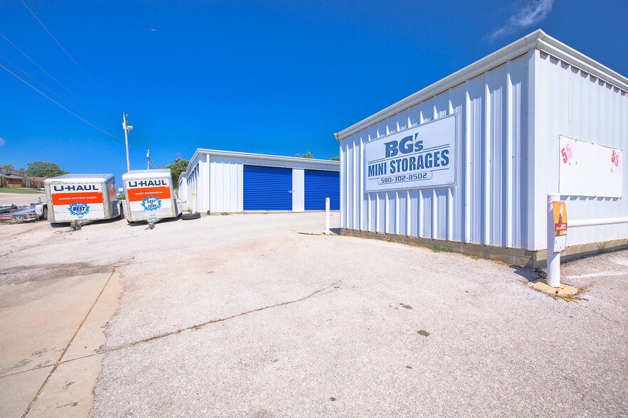 401 W Davis Ave, Weatherford, OK for sale - Building Photo - Image 2 of 10