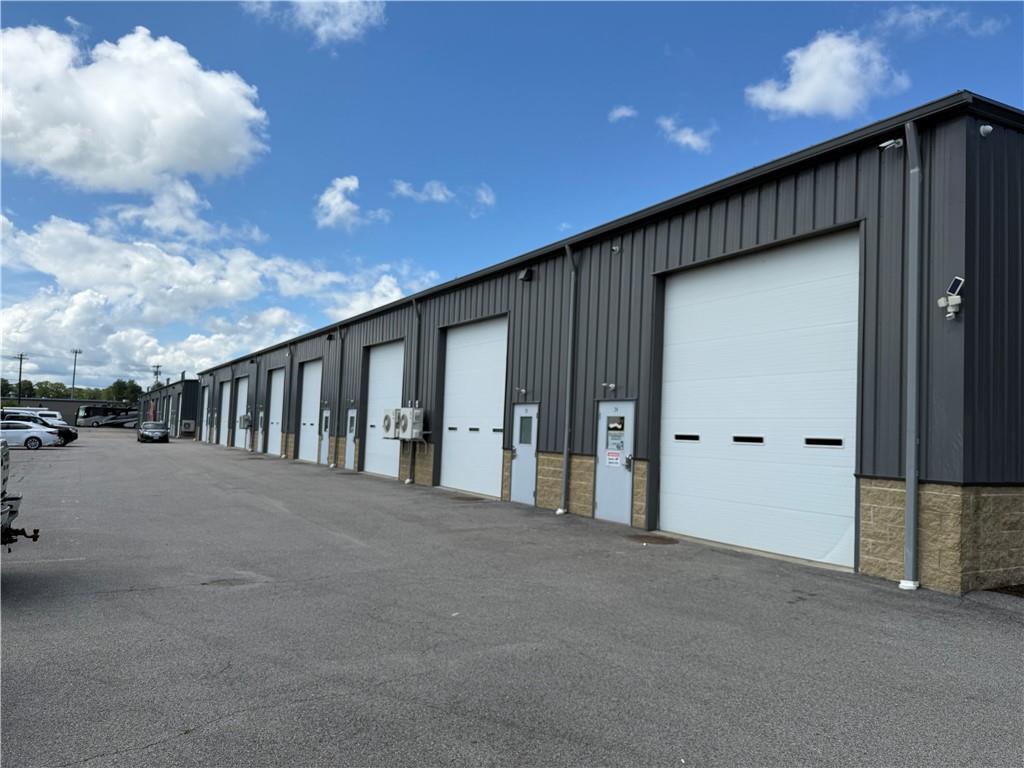 345-355 Compass Cir, North Kingstown, RI 02852 - Unit 20 -  - Interior Photo - Image 1 of 20