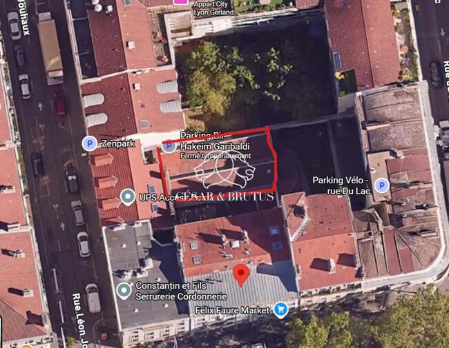 Location Entrepôt 298 m²