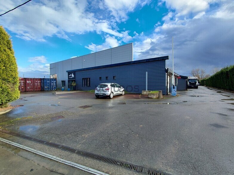 20 Rue De Marclan, Muret for sale - Building Photo - Image 2 of 7