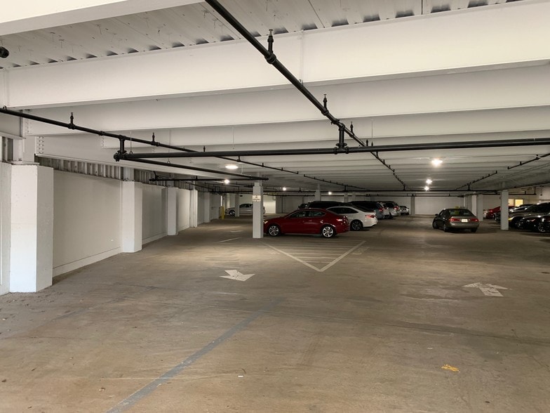 4315 Walney Rd, Chantilly, VA to rent - Interior Photo - Image 3 of 7