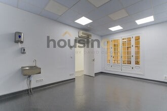 Retail in Madrid, Madrid to rent Interior Photo- Image 1 of 37