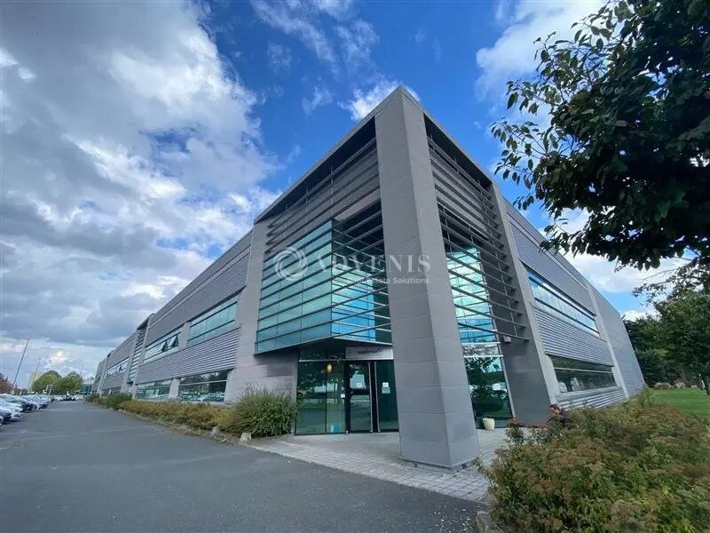 Light Industrial in Bonneuil-sur-Marne to rent Building Photo- Image 1 of 2
