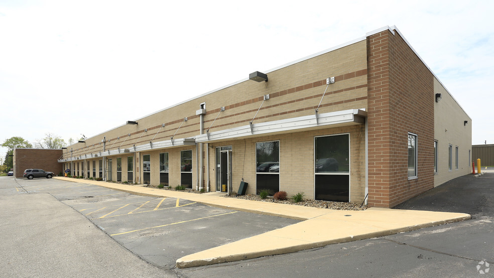 26901 Cannon Rd, Bedford Heights, OH for rent - Building Photo - Image 3 of 10