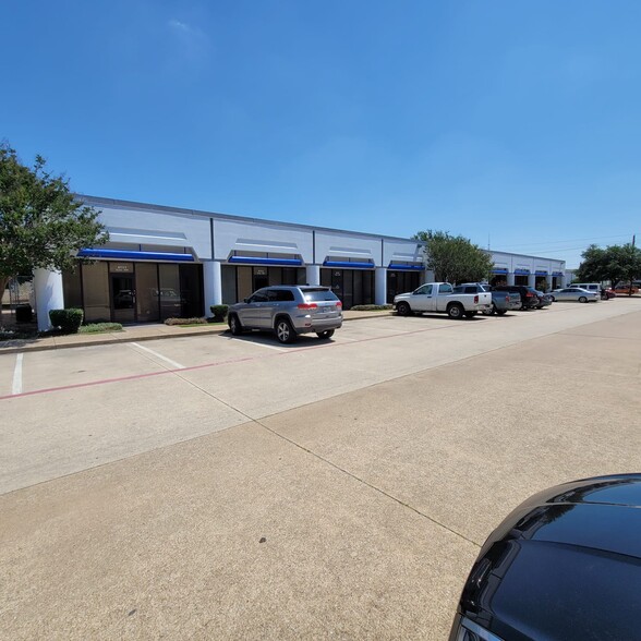 10701-10727 Plano Rd, Dallas, TX for rent - Building Photo - Image 3 of 20