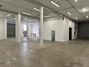 Industrial in Madrid, Madrid to rent Interior Photo- Image 1 of 27