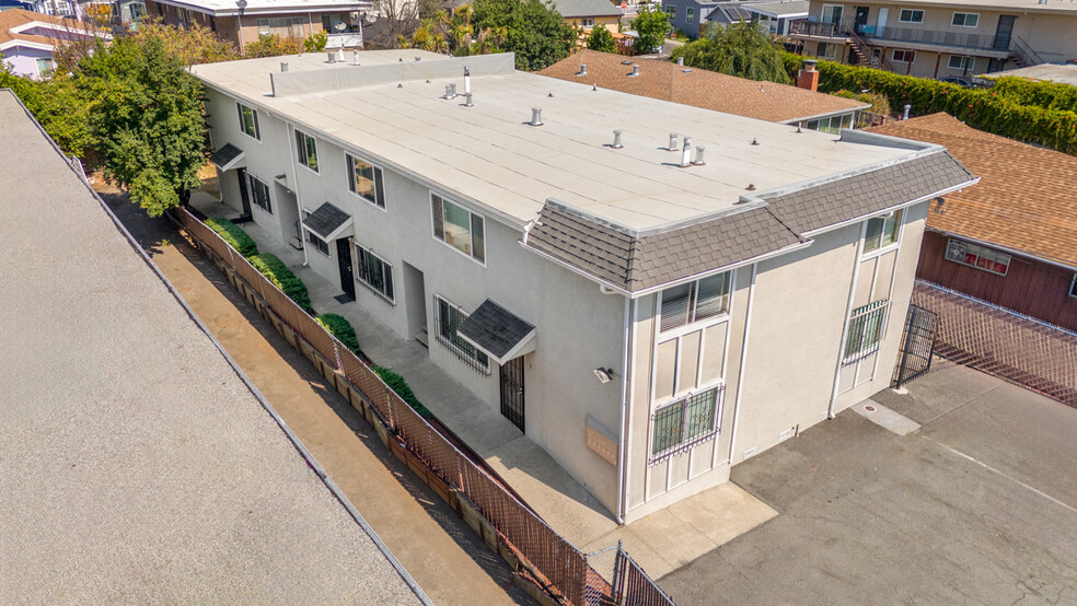 3675 39th Ave, Oakland, CA for sale - Building Photo - Image 1 of 39