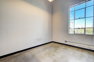 6311 Romaine St, Los Angeles, CA for rent Interior Photo- Image 2 of 5