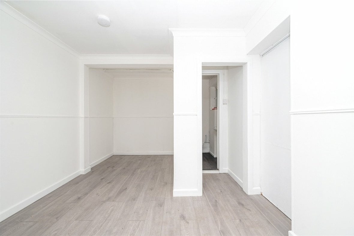 35 Catherine St, St. Albans to rent Interior Photo- Image 1 of 4