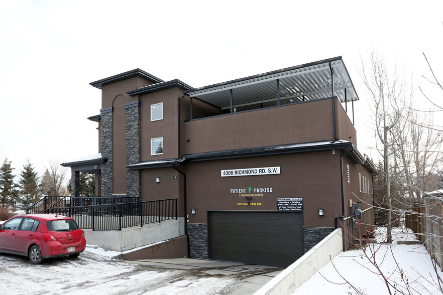 4306 Richmond Rd SW, Calgary, AB for rent - Building Photo - Image 3 of 19