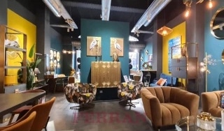 Retail in Barcelona, Barcelona to rent - Interior Photo - Image 2 of 3
